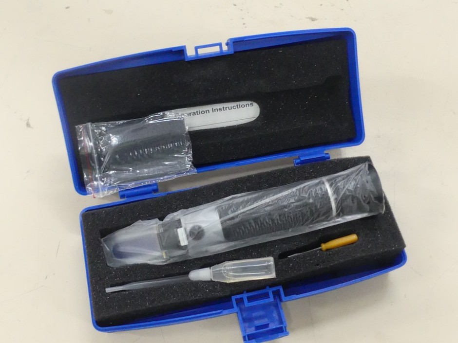 <p>Refractometer Hand-Held 0 - 10% Brix</p>