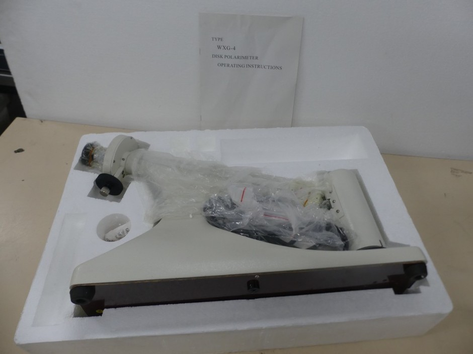 Polarimeter Optical Rotation 180 by 1deg includes Na lamp