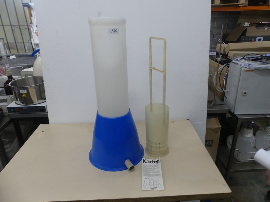 <p>Automatic pipette and burette washer</p>