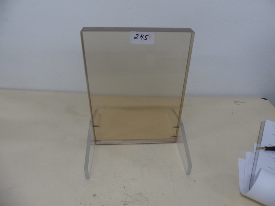 <p>Radiation Shield - Perspex 230 x 300mm</p>