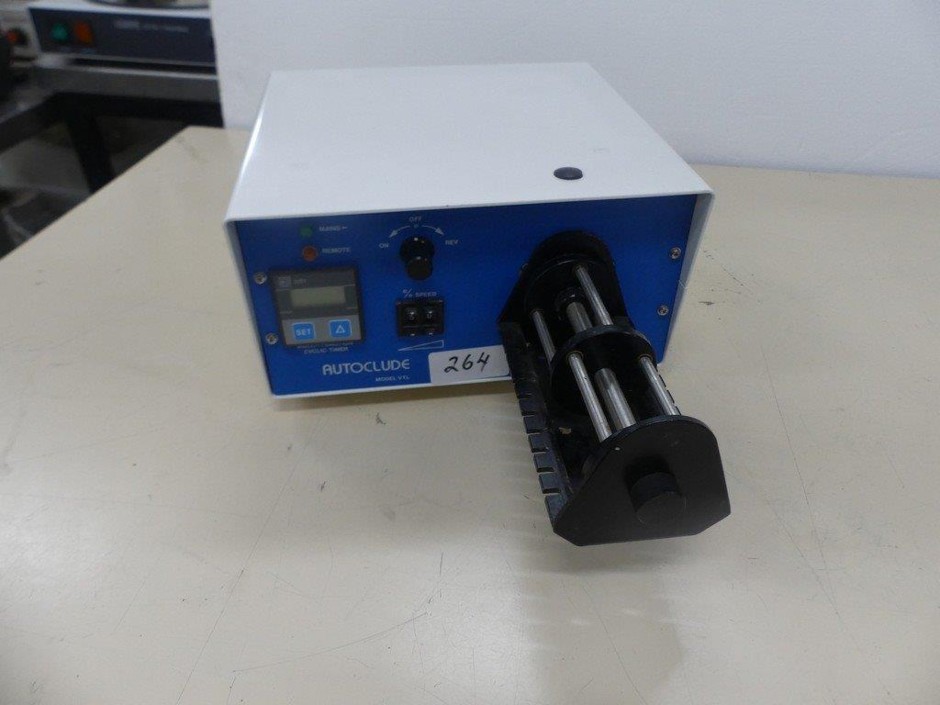 <p>Peristaltic Pump 10 Channel for 4mm Tubing Variable Speed & Timer</p>