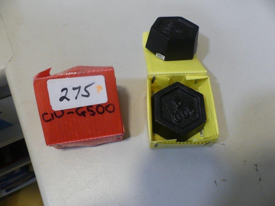 <p>Mass Weight: 500g Lot of 2</p>