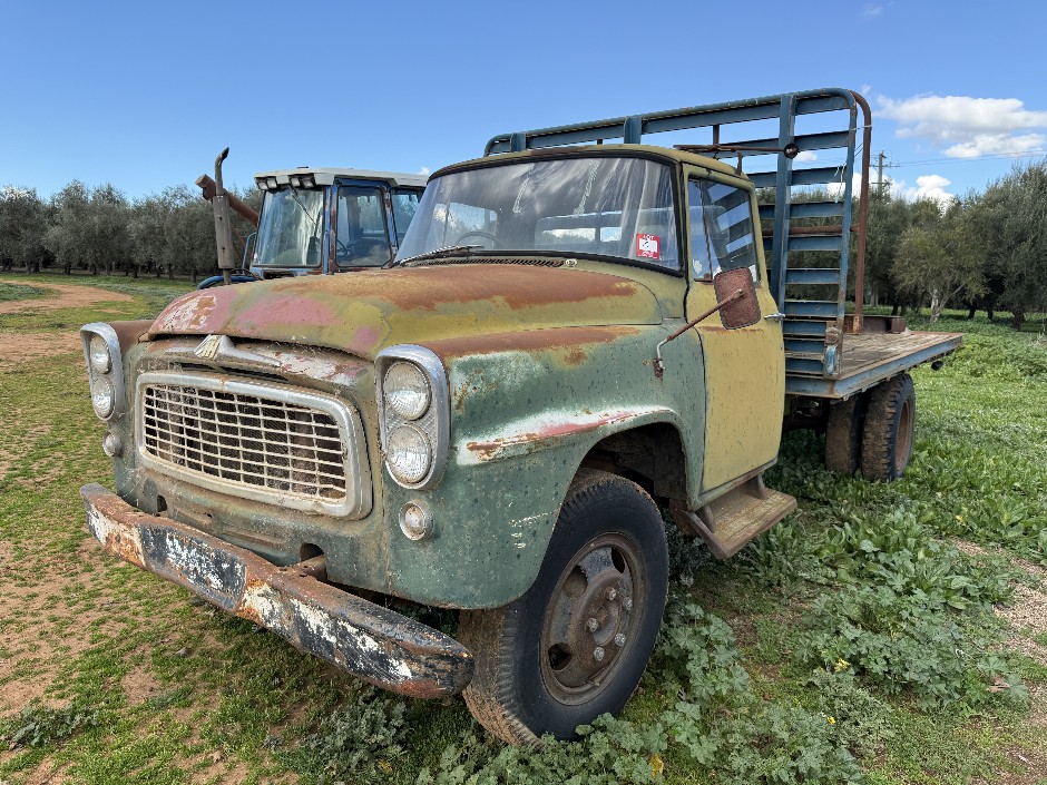 <p>International Harvester Vintage Truck</p>