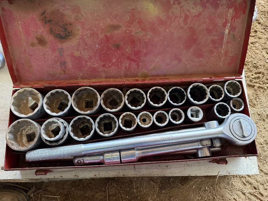 <p>Large Socket Set</p>