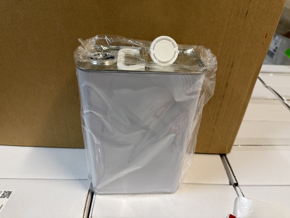 <p>Olive Oil Tins (Unused) 765 Tins In Total</p>