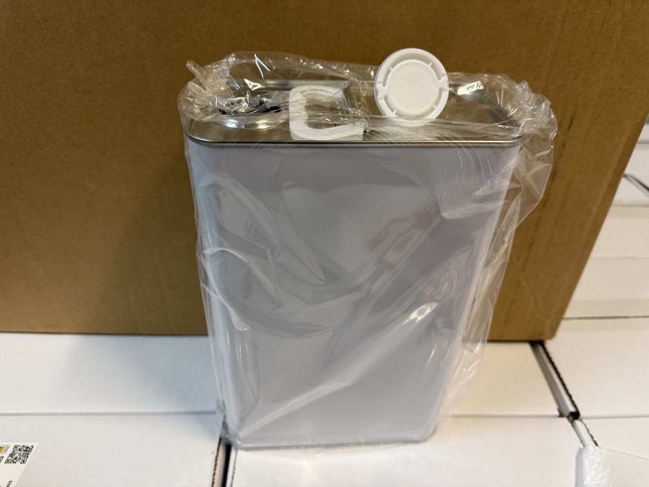 <p>Olive Oil Tins (Unused) 765 Tins In Total</p>