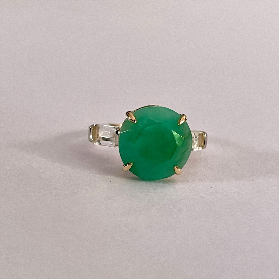 Yellow Gold Natural Emerald / Natural White Topaz & Diamond Ring