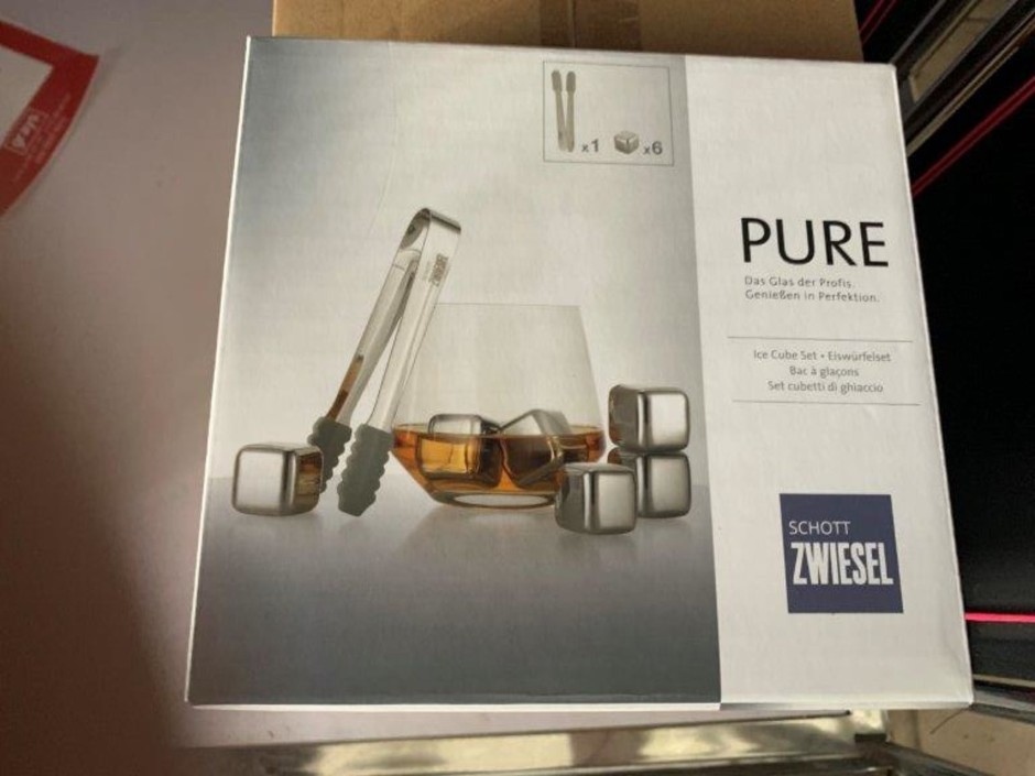 8 x Sets of Schott Zwiesel Ice Cube Set with Tongs (Unused)