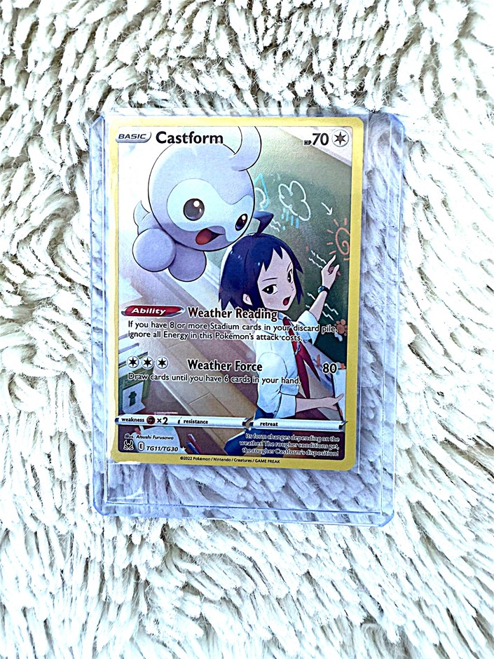 Castform Trainer Gallery TG11/TG30 full art character card.