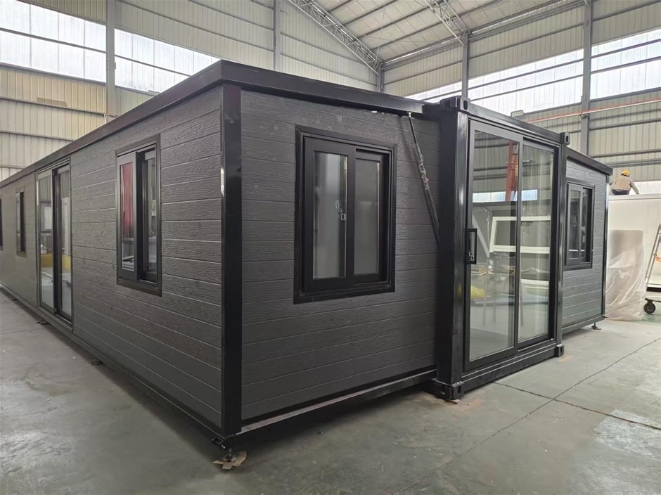 <p>40FT Expandable Premium 2026 Grey Cladding / Portable Building (Unused)<
