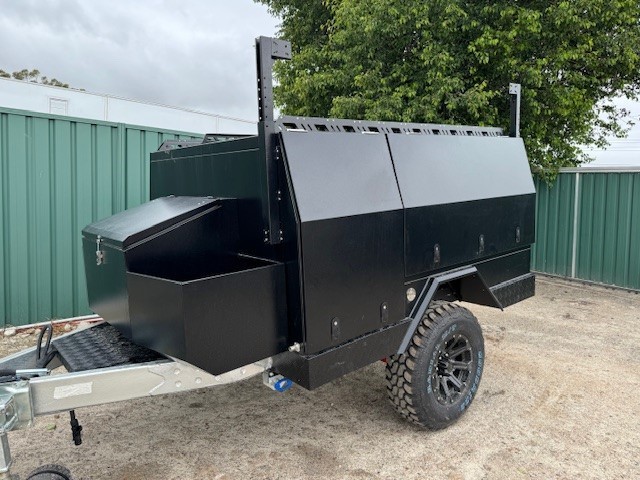 <p>2025 K8S Hybrid Camper - Black (Unused)</p>