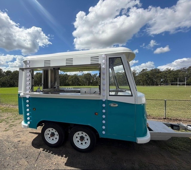 <p>VW Food Trailer Blue/White 2026 (Unused)</p>