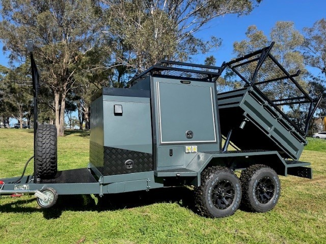 <p>2025 Heaavy Duty Tradie Tipper Trailer - Grey (Unused)</p>