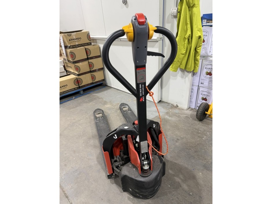 <p>Pallet Jack - Electric</p>