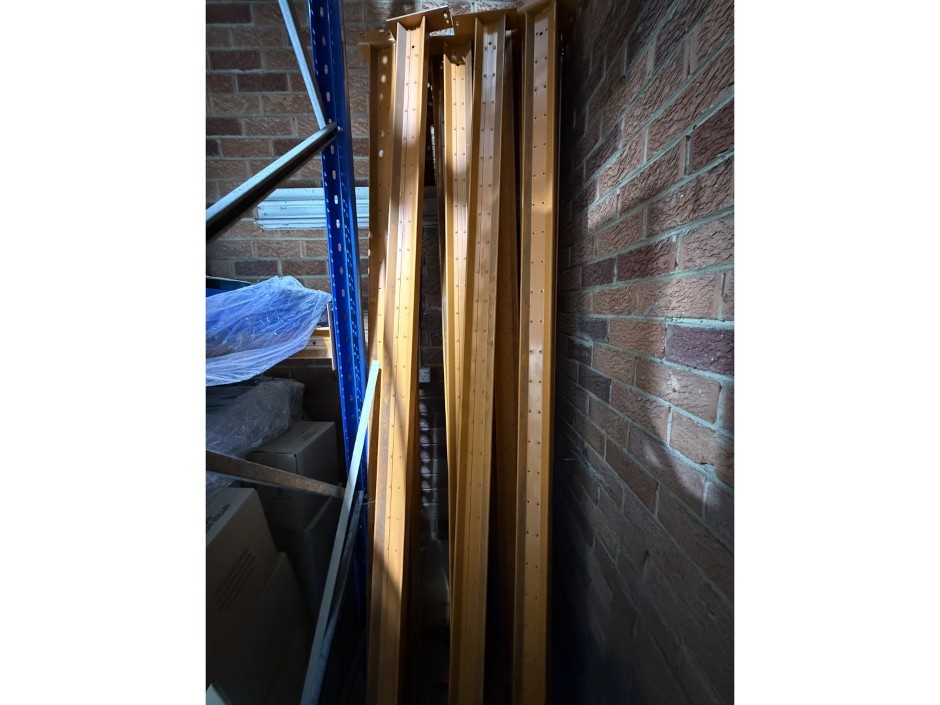 <p>Pallet Racking Cross-Beams (Orange), Qty x70</p>