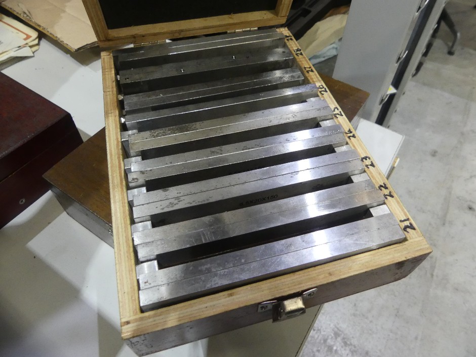 <p>Toolmaster M252 Paralle Set</p>