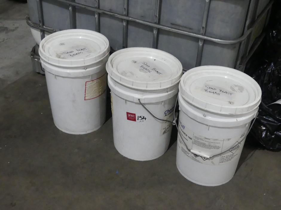 <p>Sand Blasting Medium (Qty 3 x Tubs)</p>
