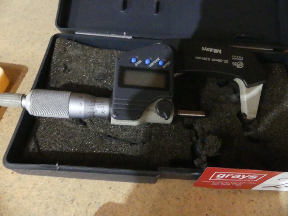 Mitutoyo Outside Micrometers (Qty 1)