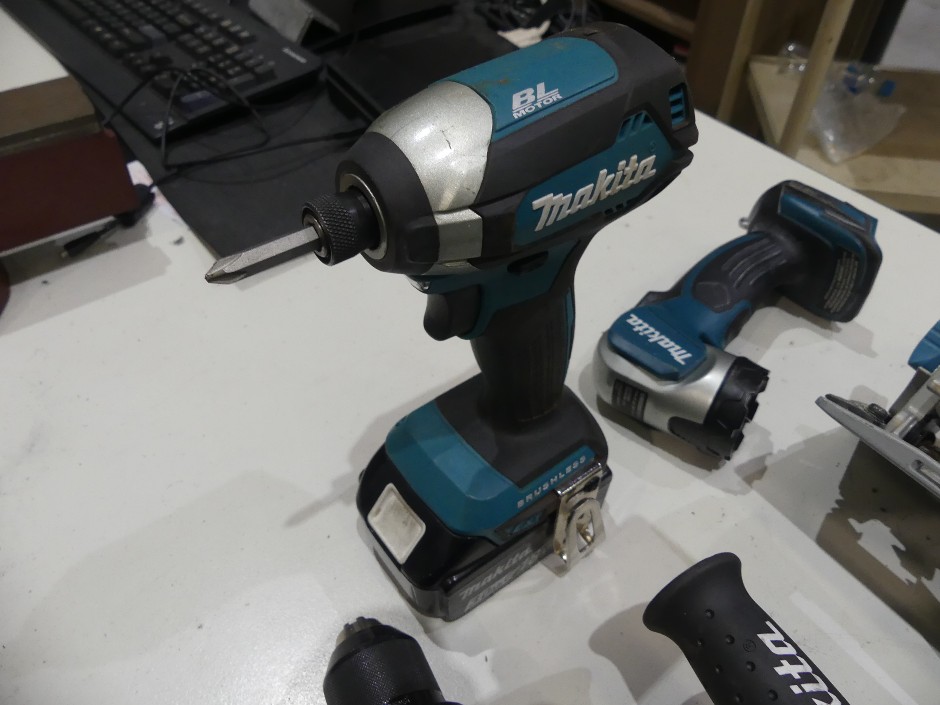 Makita Cordless Power Tool Kit