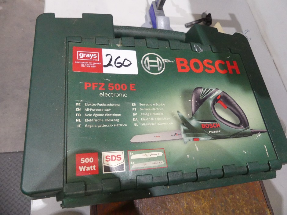 <p>Bosch PFZ 500E All Pupose Saw</p>