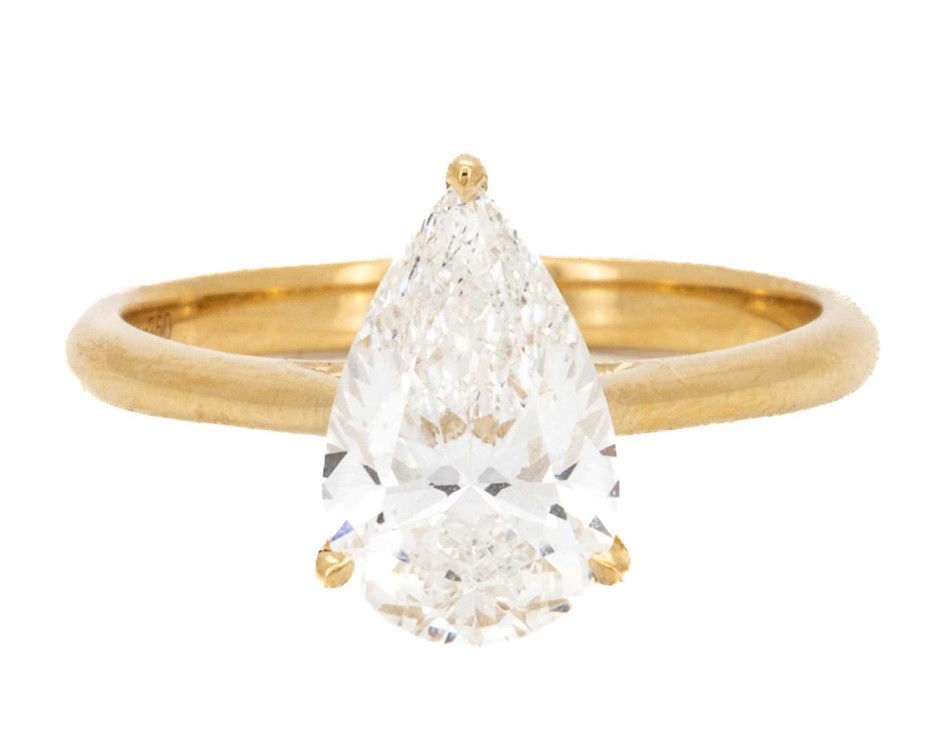 2.01 Carats 18K Yellow Pear Diamond Solitaire Ring Igi Certified