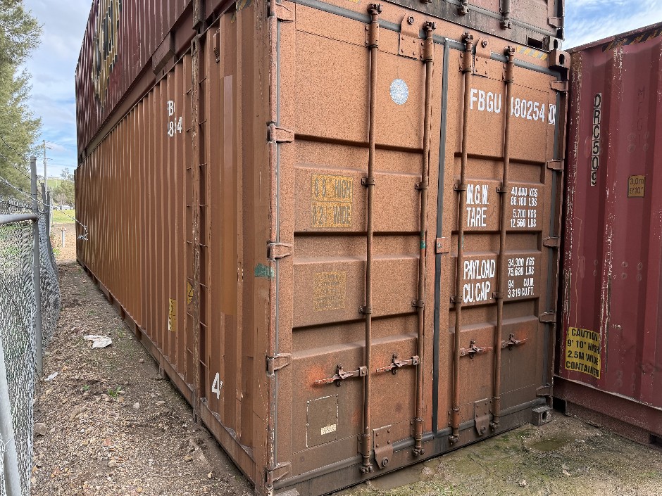 <p>48 Ft Shipping Container</p>