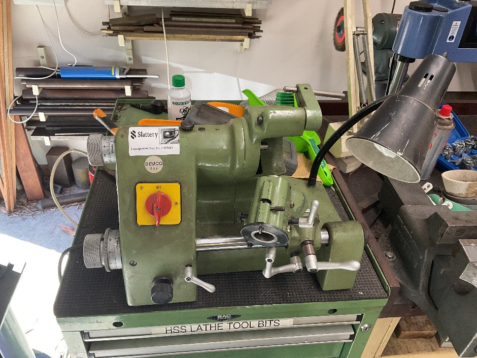 DECAL Tool & Cutter Grinder