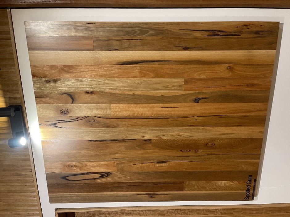 <p>675.2 lm Spotted Gum Solid Flooring #168714 (Sports Flooring)</p>