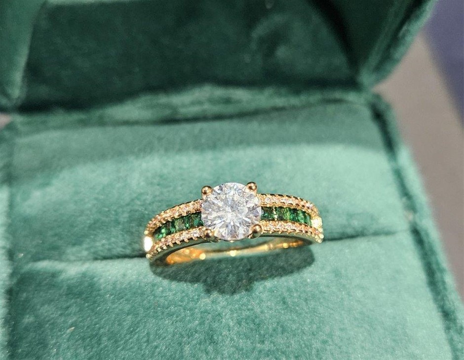 925 Sterling Silver Green Brilliant Cut Simulated Diamonds Ring -Adjustable
