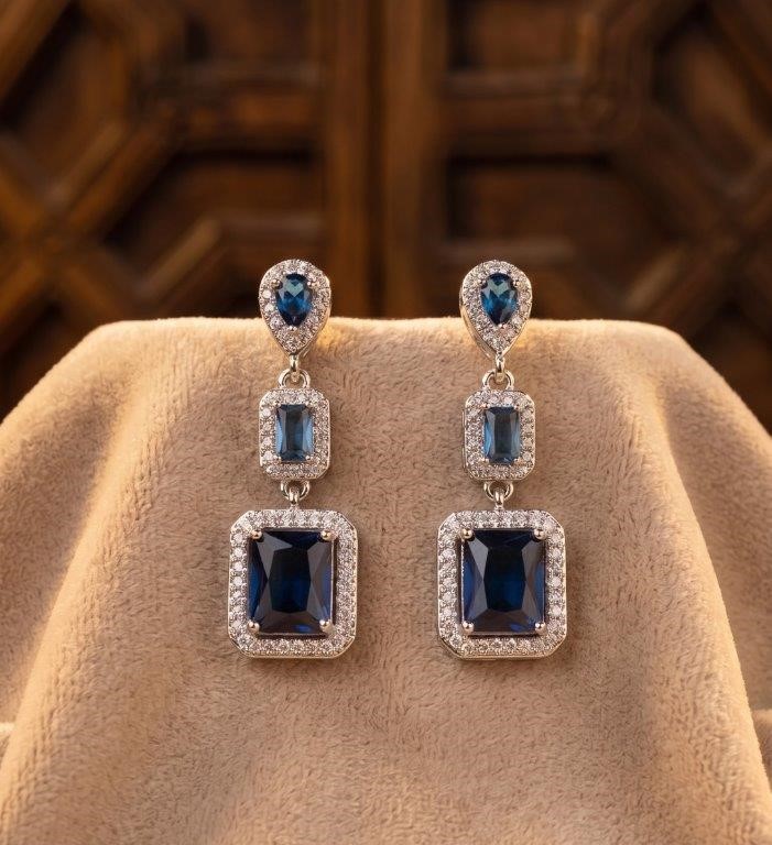 925 Sterling Silver Blue Brilliant Cut Simulated Diamonds Earring