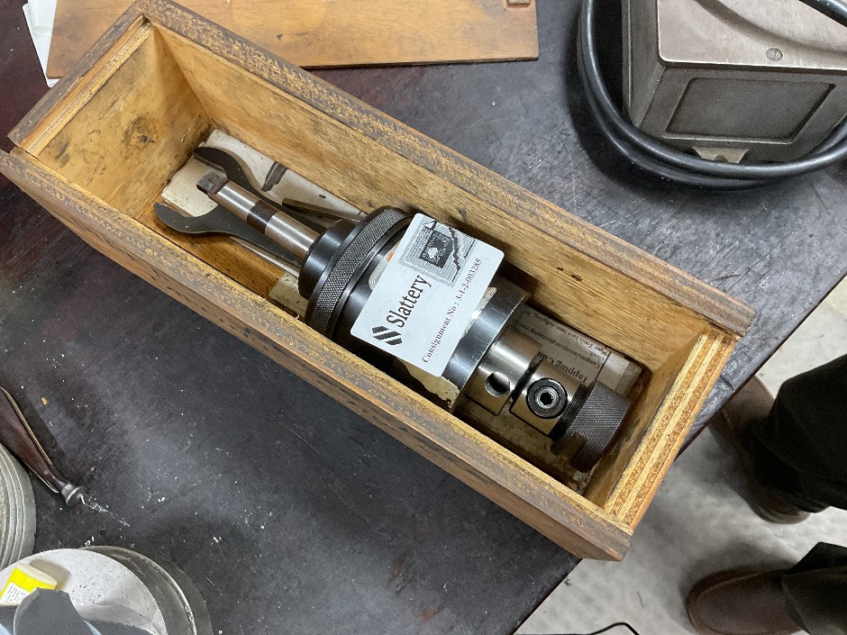 <p>PIPER Reversible Tapping Chuck</p>