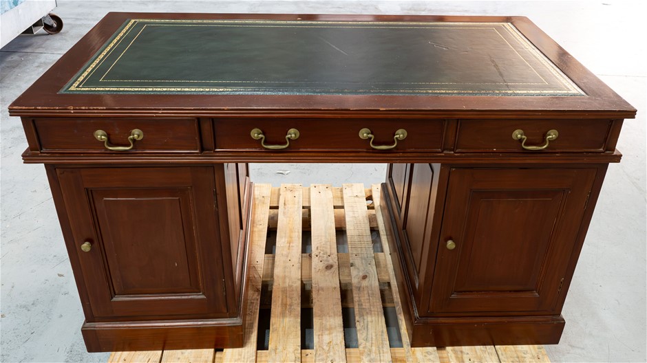 Antique style double sided desk with leatherette top and drawers, brown. NB