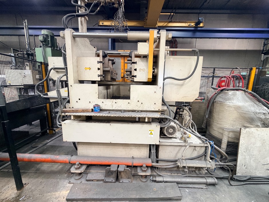 2005 Suga Machine Industry Co Automatic Trimming Machine