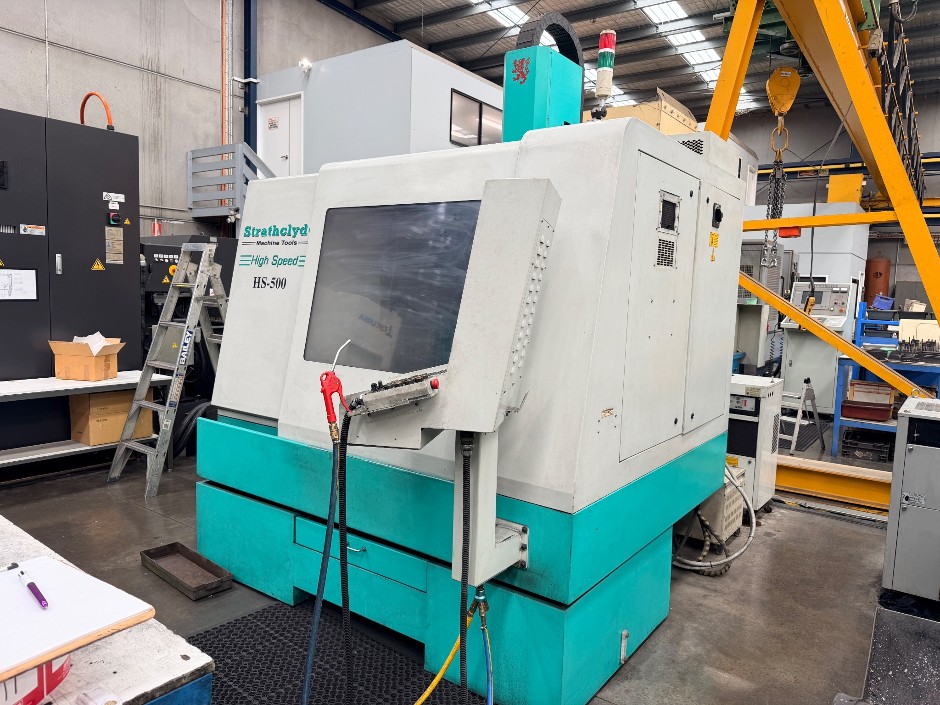 <p>2004 Strathclyde Machine Tools HS-500 CNC Machine</p>