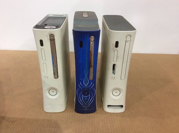 Microsoft Xbox 360 Mixed Model Console (Lot of 3)
