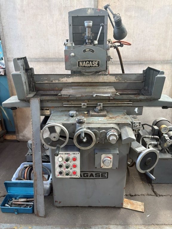 <p>Nagase SGW-4 Hydraulic Surface Grinder with Eclipse</p>