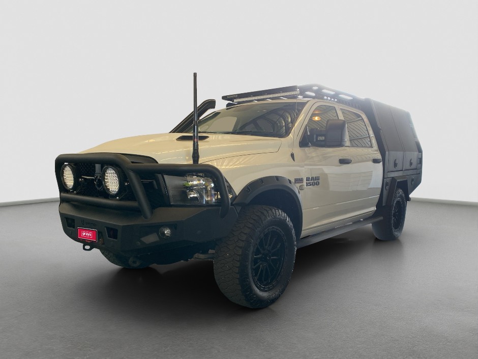 IMPORT 2022 RAM 1500 Express Petrol (WOVR - Inspected)