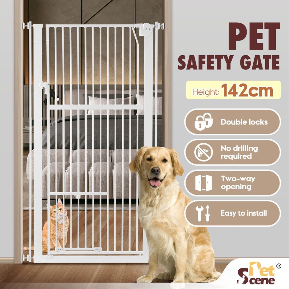 Extra Tall Retractable Pet Safety Gate 142cm Height 75-85cm Width