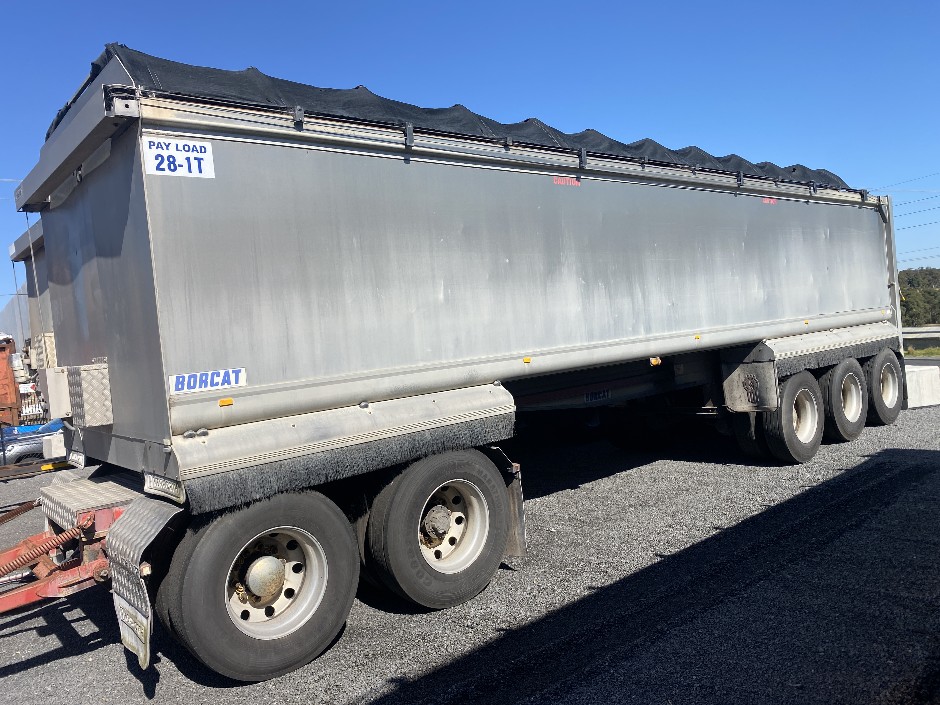 2012 Borcat 5-Axle Tipping Trailer