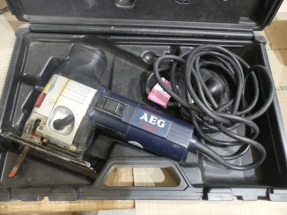 <p>AEG STEP1200X Jig Saw</p>