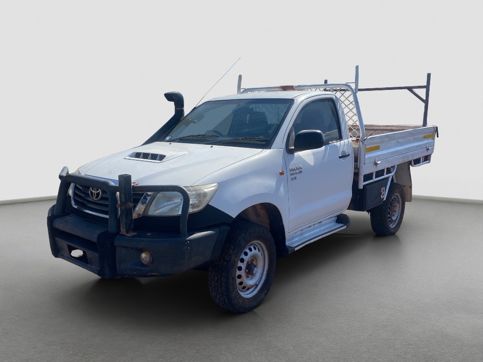 2013 Toyota Hilux  Diesel (Repairable Write-off)