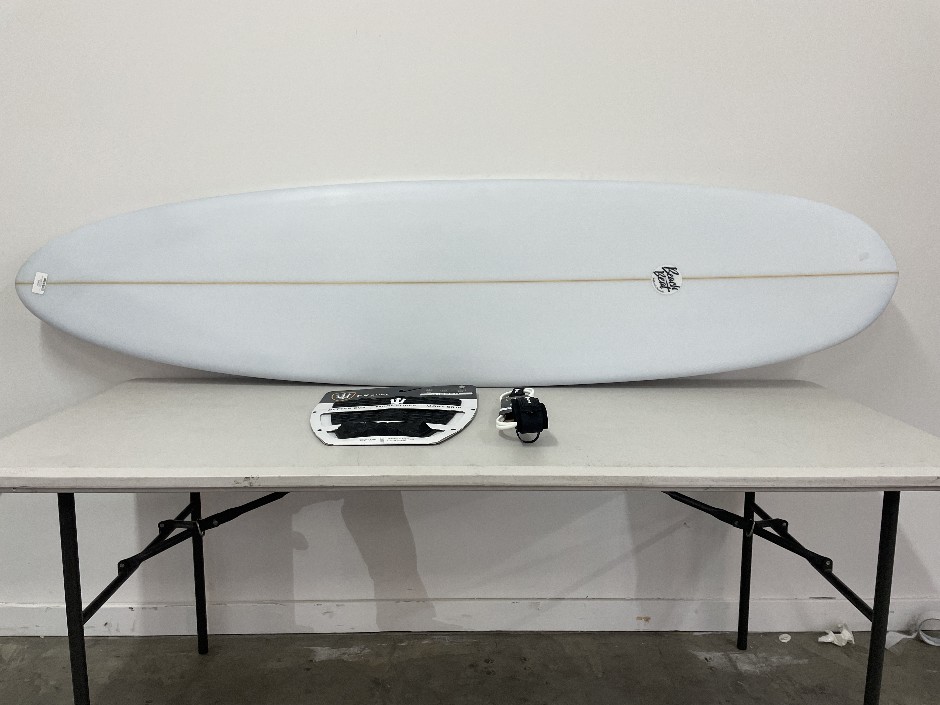 7’0” Beach Beat Mini Mal Surf Board & Accessories