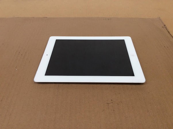 Apple iPad 4 (A1460) Tablet 16GB