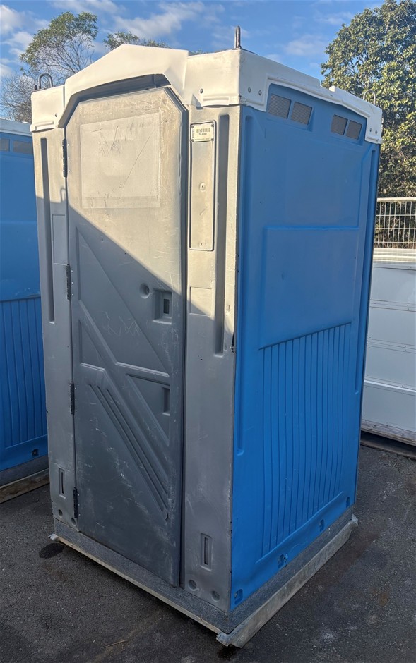 Portable Toilet - Fresh Water Flush - Forest Lake