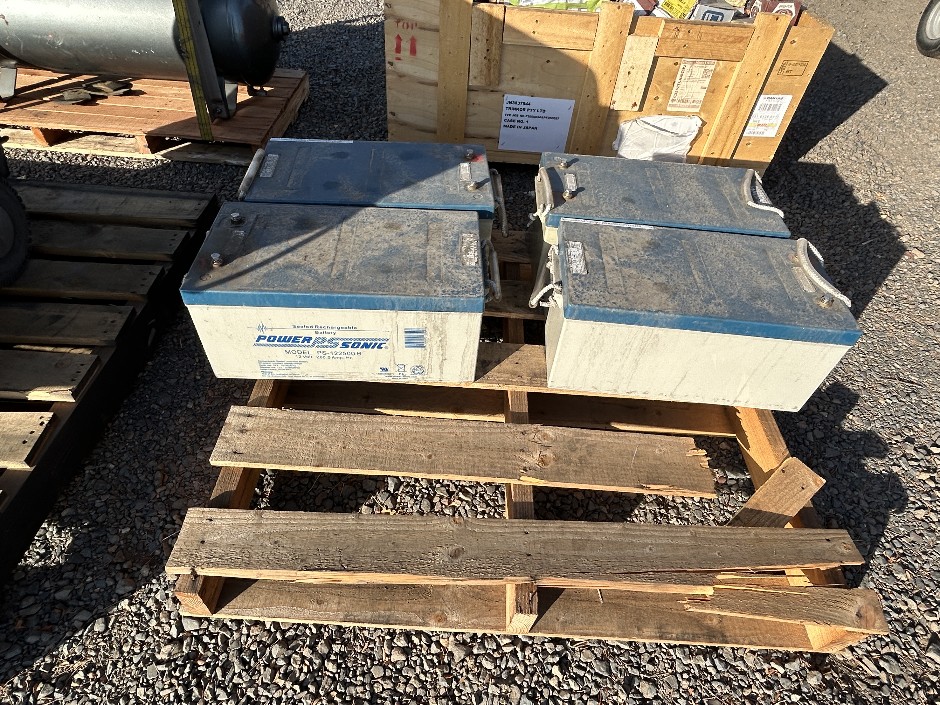 <p>Pallet of Batteries</p>