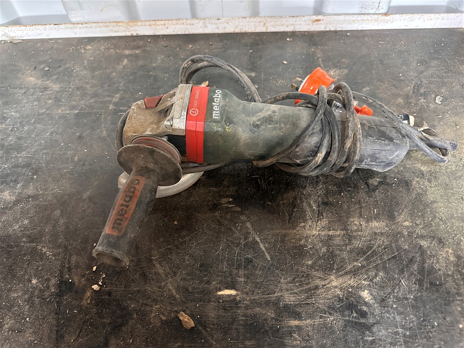 Metabo 5" Grinder w/ Fast Break