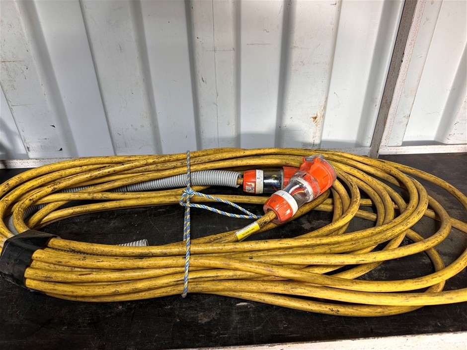 32 Amp 3 Phase Extention Cord