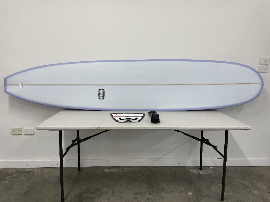 <p>9’3” Beach Beat OG Mal Surfboard & Accessories</p>