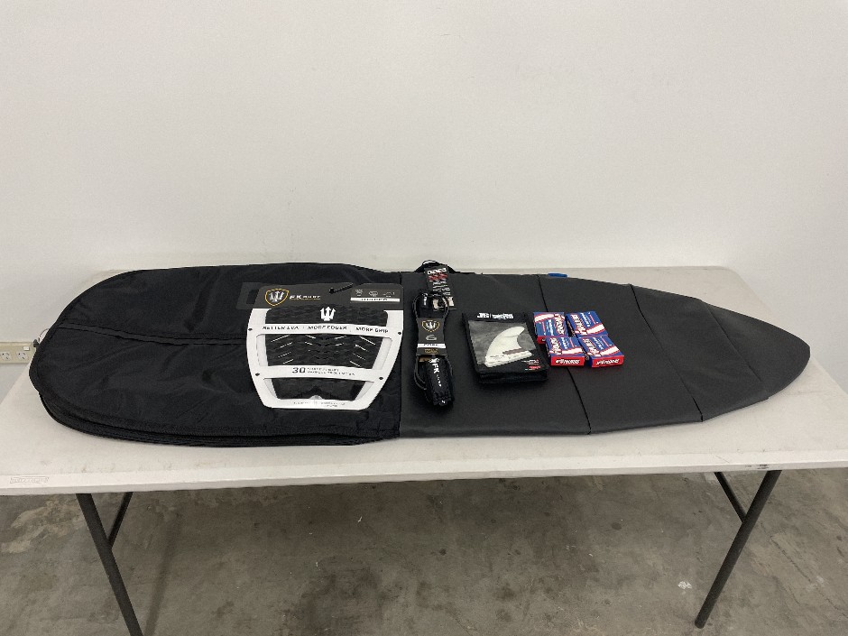 5’6” FCS Surfboard Bag and Accessories