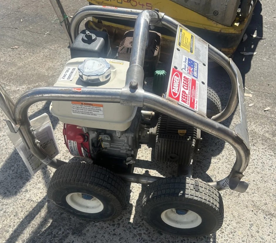 Aussie Pumps 3000 PSI Petrol Cold Water Blaster **Grafton**